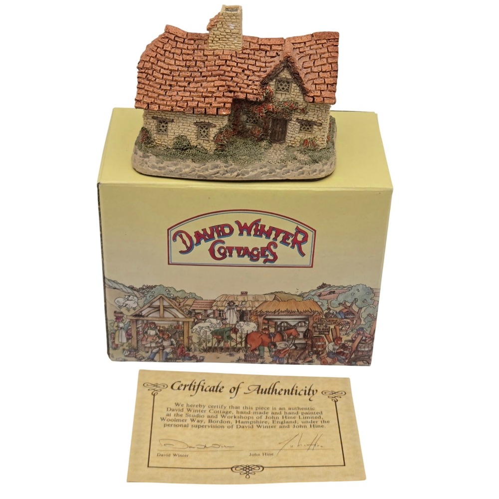 David‎ Winter Cottages THE SUSSEX HOUSE 1982 With COA & Original Box